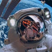 ingin-touring-di-luar-angkasa-ketahui-9-kengerian-yang-akan-berdampak-di-tubuhmu