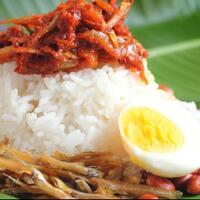 asics-menghadirkan-sneakers-versi-nasi-lemak-seperti-apa-bentuknya-ya
