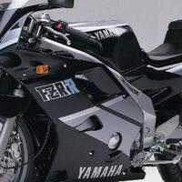 jarang-orang-tahu-inilah-motor-sport-250cc-honda-dan-yamaha-yang-bermesin-4-silinder