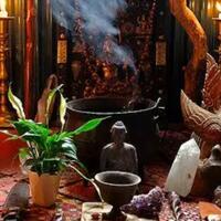 bisnis-klenik-mulai-rasuki-pasar-online