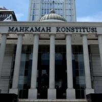 hari-ini-mk-gelar-sidang-perdana-uji-materi-uu-kpk