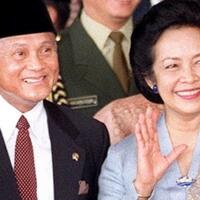 3-jurus-sakti-bj-habibie-untuk-pemuda-pemudi-yang-patah-hati