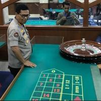 panik-digerebek-di-kasino-di-apartemen-robinson-1-penjudi-tewas-loncat