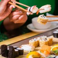 rekomendasi-restoran-sushi-dengan-harga-ramah-di-kantong