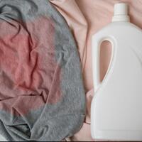 cara-menghilangkan-berbagai-jenis-noda-pada-pakaian-yuk-dicoba