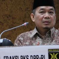 pks-lebih-terhormat-berada-di-luar-pemerintahan
