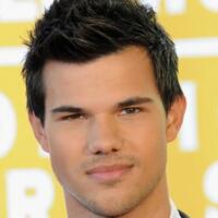 film-abduction-2011-langkah-awal-tenggelamnya-karir-taylor-lautner
