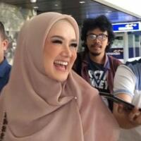 blak-blakan-mulan-jameela-ditulis-lulus-sd-3-tahun