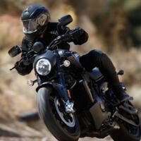 harley-coba-keluar-dari-zona-nyaman-kali-ini-mereka-buat-motor-naked-bermesin-v-twin