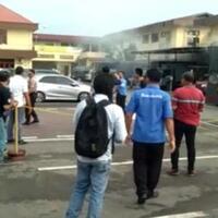 breaking-news-ledakan-bom-terjadi-di-polrestabes-medan