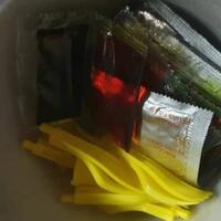 kocak-seorang-netizen-beli-mie-instan-cup-hanya-dapat-bumbu-dan-garpu