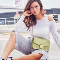 jessie-amalia-youtuber-yang-sexy-menggoda-hingga-bikin-jakun-naik-turun