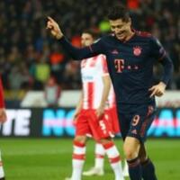 bukan-ronaldo-cuma-lewandowski-yang-bisa-tandingi-lionel-messi-soal-hal-ini