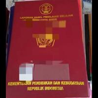 kepsek-ini-mewajibkan-siswa-membeli-sampul-rapor-seharga-50-ribu-apa-pendapatmu