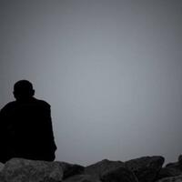 selirih-senandung-ibu-sekilas-cahayamu-tersembunyi-di-balik-gemuruh-waktu