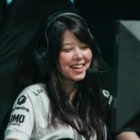 penuh-gairah-tim-esports-ini-punya-wanita-cantik-di-rosternya