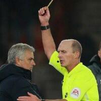 dapat-kartu-kuning-jose-mourinho-kesal-dengan-pelatih-kiper-southampton