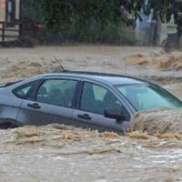 hati---hati--ini-cara-banjir-menhancurkan-mesin-mobil-anda-dalam-sekejap