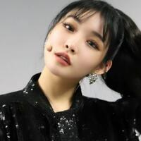 solois-k-pop-chungha-menjadi-salah-satu-line-up-head-in-the-clouds-jakarta-2019