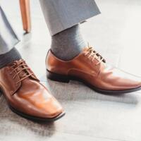 tips-bersihkan-sepatu-kulit-biar-sepatumu-tetap-kinclong