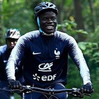 malangnya-nasibmu-n-golo-kante-tetap-tersenyum-seperti-biasanya-yah