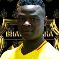 resmi-ezechiel-ndouassel-nyebrang-dari-persib-ke-bhayangkara-fc