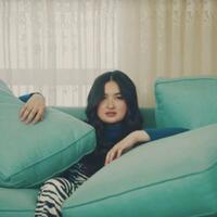 terekam-stephanie-poetri-pakai-aplikasi-m-bca-di-lagu--touch