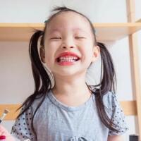 orangtua-itu-contoh-bagi-sang-anak-tapi-kalau-anak-ikutan-pakai-makeup-bagaimana