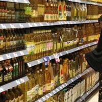 ritel-diserbu-jangan-panic-buying-stok-aman-kok