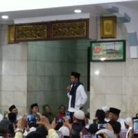 uas-ke-anies-maaf-tak-bisa-bela-di-medsos-saya-juga-babak-belur