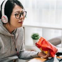 gansist-penikmat-drama-series-kenali-dampak-buruk-binge-watching