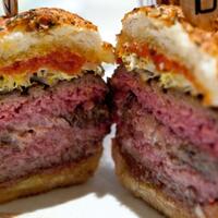 8-burger-abnormal-yang-pernah-ada-yakin-gansis-masih-mau