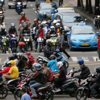 tekan-angka-kecelakaan-hentikan-produksi-motor-diatas-80cc