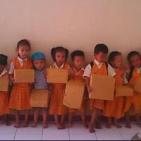 pentingnya-mengenalkan-budaya-malu-pada-anak-anak-no-8-penting-banget