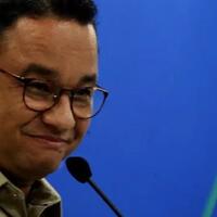 anies-kena-kritik-gegara-warga-menumpuk-di-transportasi-publik