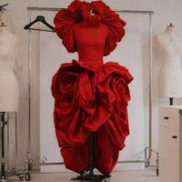 daripada-gabut-di-rumah-mending-ikutan-bikin-sketsa-gaun-bareng-alexander-mcqueen
