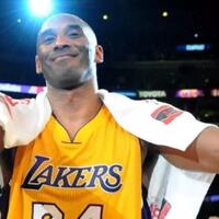 wow-handuk-bekas-kobe-bryant-laku-lebih-dari-setengah-miliar-rupiah