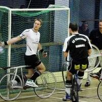 bagaimana-jadinya-jika-sepakbola-dimainkan-dengan-olahraga-lain-sekaligus