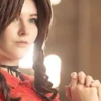seksi--berisi-bidadari-swedia-berdandan-sebagai-aerith-di-final-fantasy-vii-remake