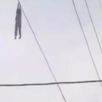 tersangkut-kabel-sutet-bocah-8-tahun-bergelantungan-setinggi-15-meter