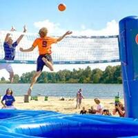 olahraga-voli-sepakbola-dan-senam-dalam-1-waktu-emang-bisa-bisa-dong