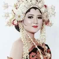 macam-macam-riasan-asal-daerah-jawa-timur-pilih-yang-mana-sis