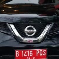 emosi-disalip-pns-hajar-mobil-jenderal-polisi