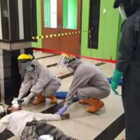 seorang-pria-di-bekasi-meninggal-setelah-salat-subuh-berjemaah-di-masjid