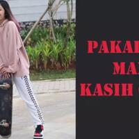 orang-tua-cewek-ini-rela-berikan-50ribu-agar-anaknya-pakai-rok