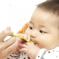 bayi-boleh-makan-makanan-padat-tetapi-ada-waktu