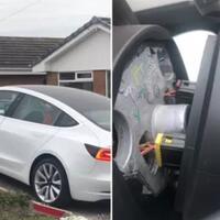 apes-baru-sebulan-pake-setir-tesla-model-3-ini-malah-copot-sendiri