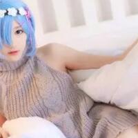 fokus-cosplayer-cantik-dandan-ala-rem-dari-rezero-starting-life-in-another-world