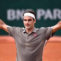 cedera-lutut-roger-federer-absen-hingga-2021