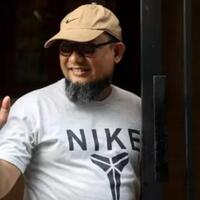 penyerangnya-dituntut-1-tahun-bui-novel-baswedan-apa-benar-dia-pelakunya